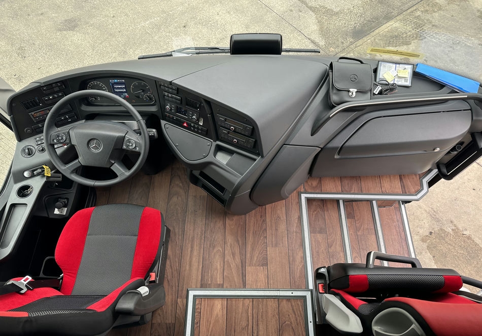 2023 Mercedes Benz Tourismo 54 kişilik